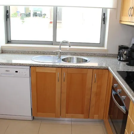 Vila Branca 90 *